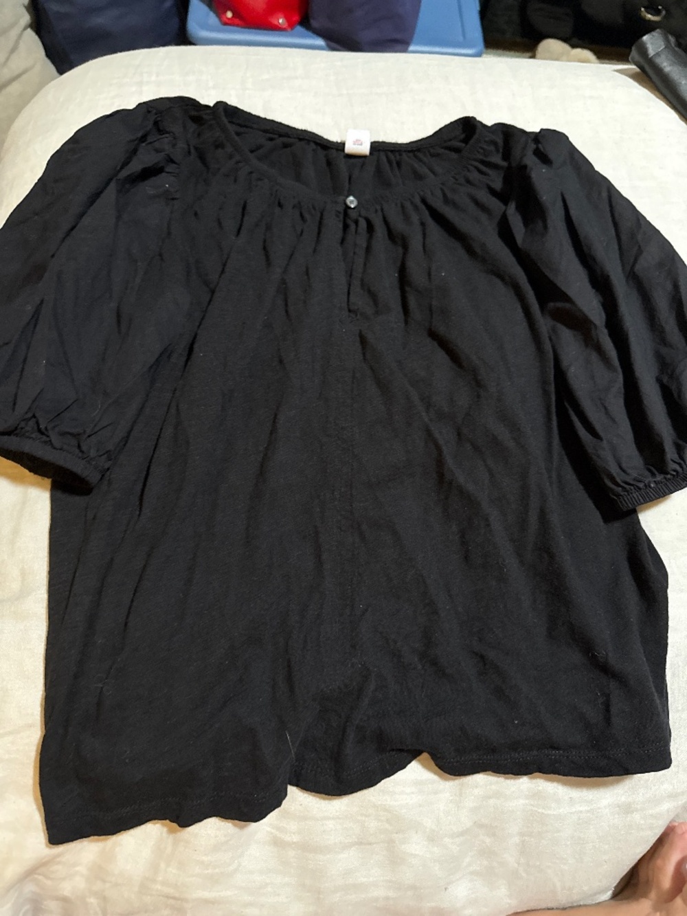 Black top size large